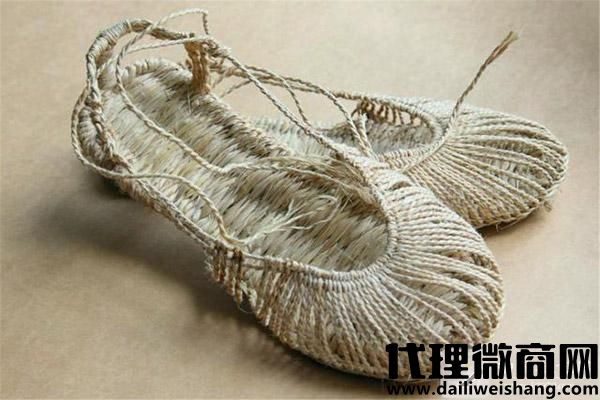 借衣不借鞋是什么意思,借衣不借鞋是什么說法?